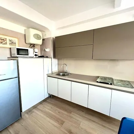 Velazquez Aeropuerto B Apartment
